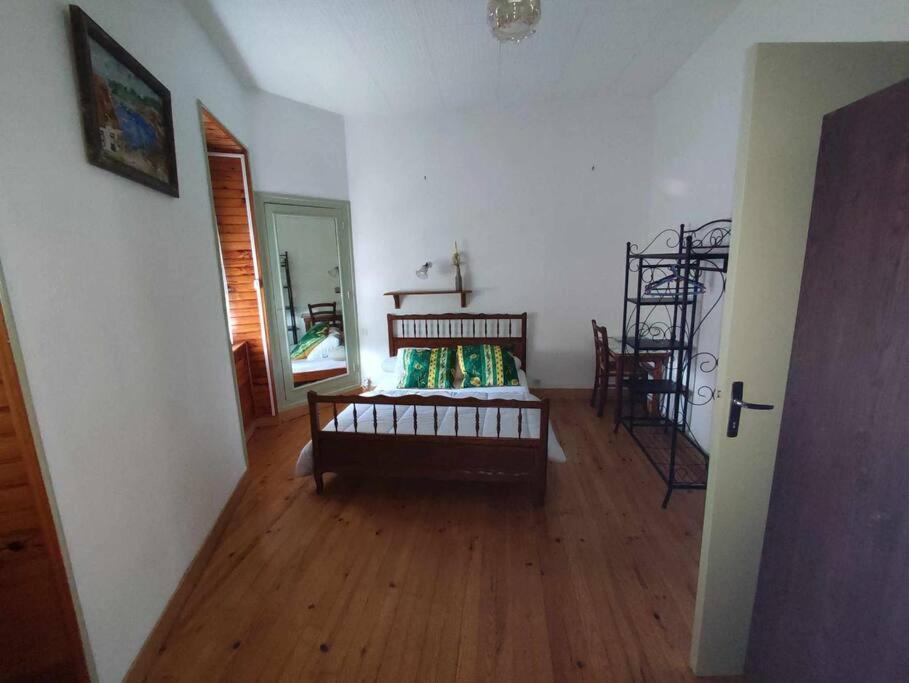 Appartement Le Nid Douillet Boheme Linge Fourni à La Bourboule Extérieur photo